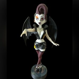 Bleeding Edge Goths Series 4 Lunabella Whispers 7" Vinyl Figure